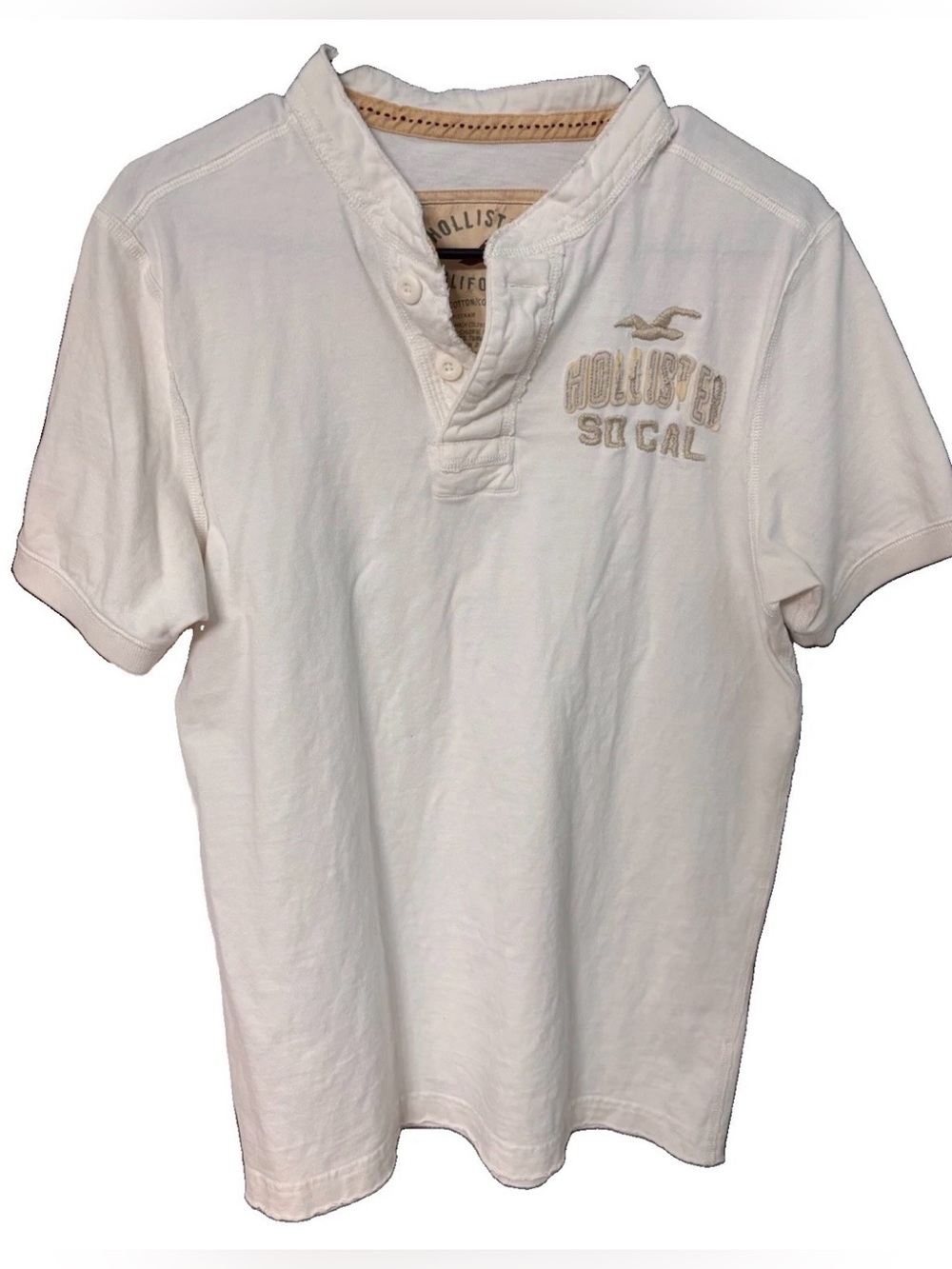Hollister Men’s Short Sleeve Henley Shirt in Off-White Size Large